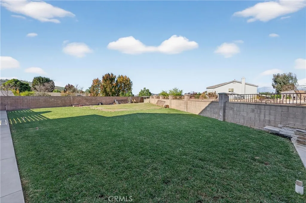 2634 Old Windmill Court, Riverside, California 92503 home-pic-39